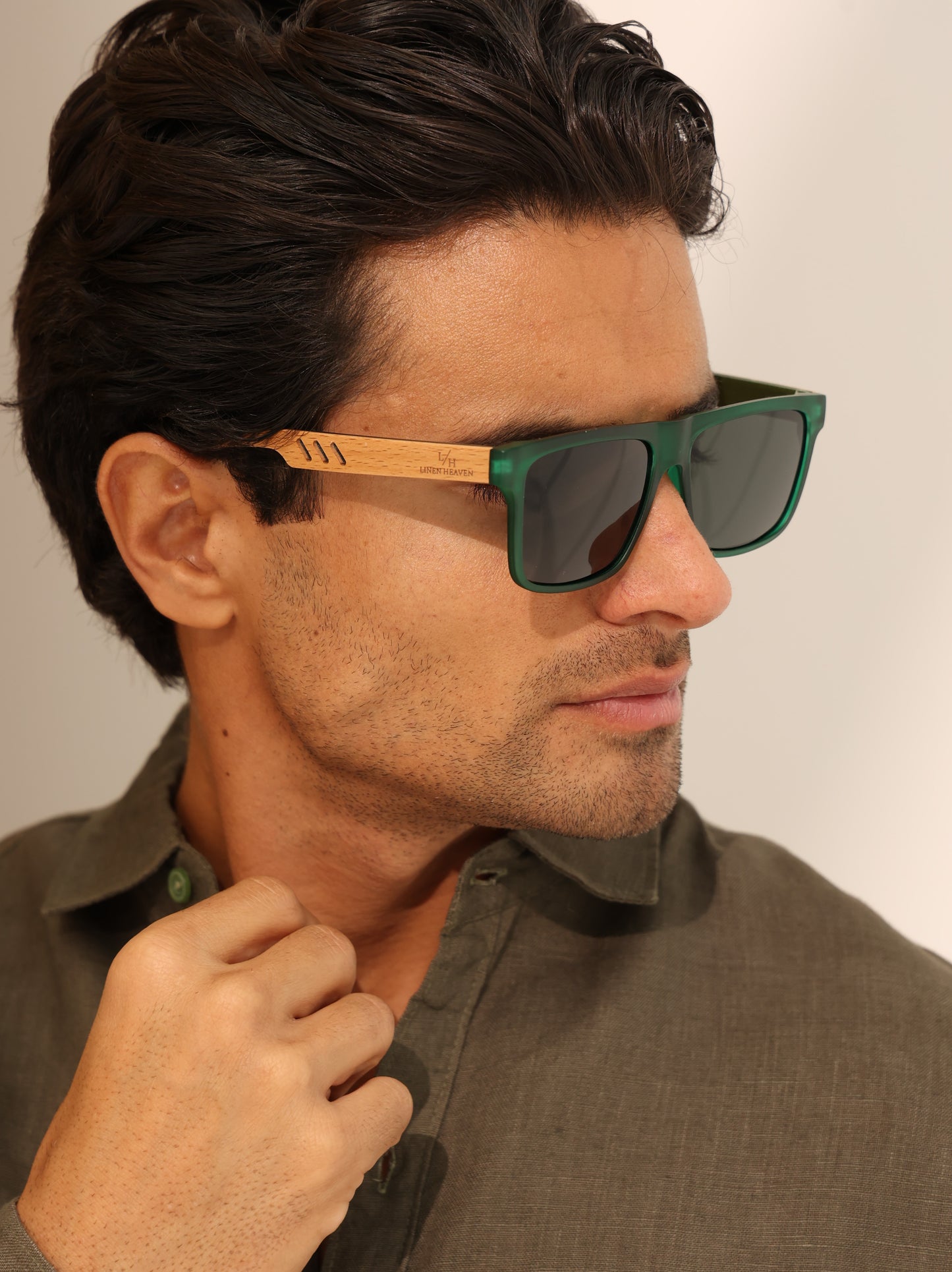 Bamboo Wood Sunglasses in black