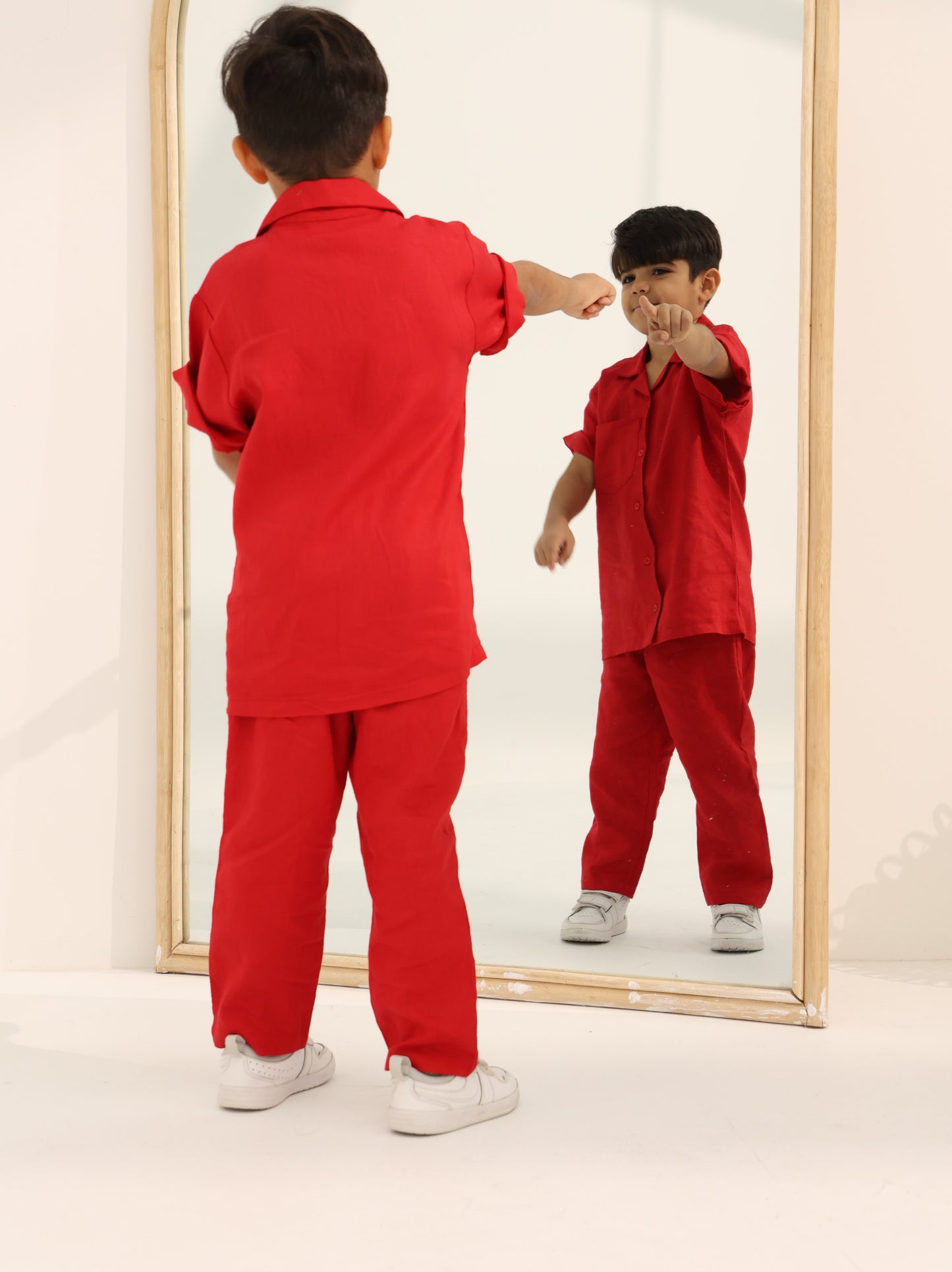 Junior's linen set in red