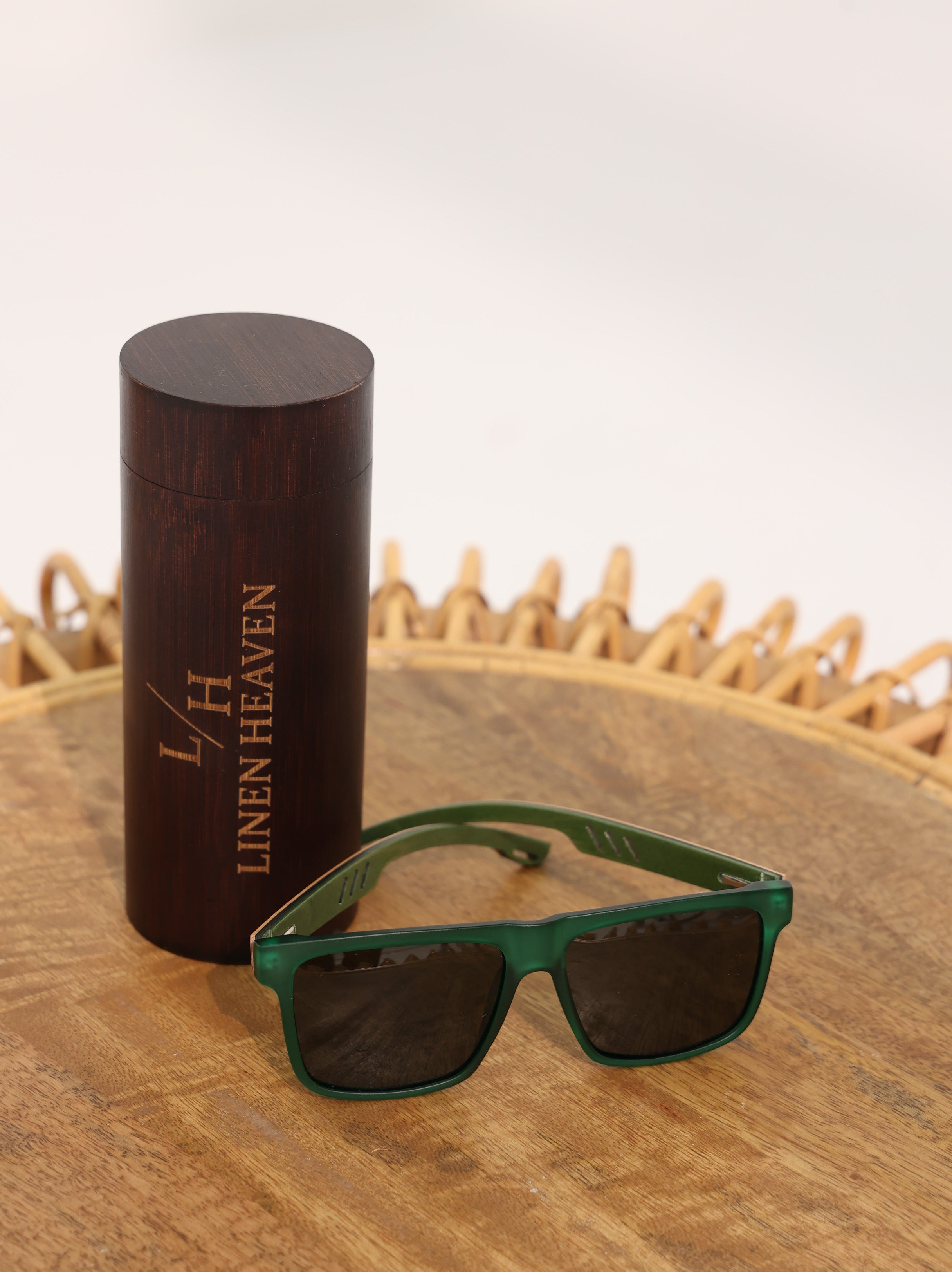 Bamboo Wood Sunglasses in brown