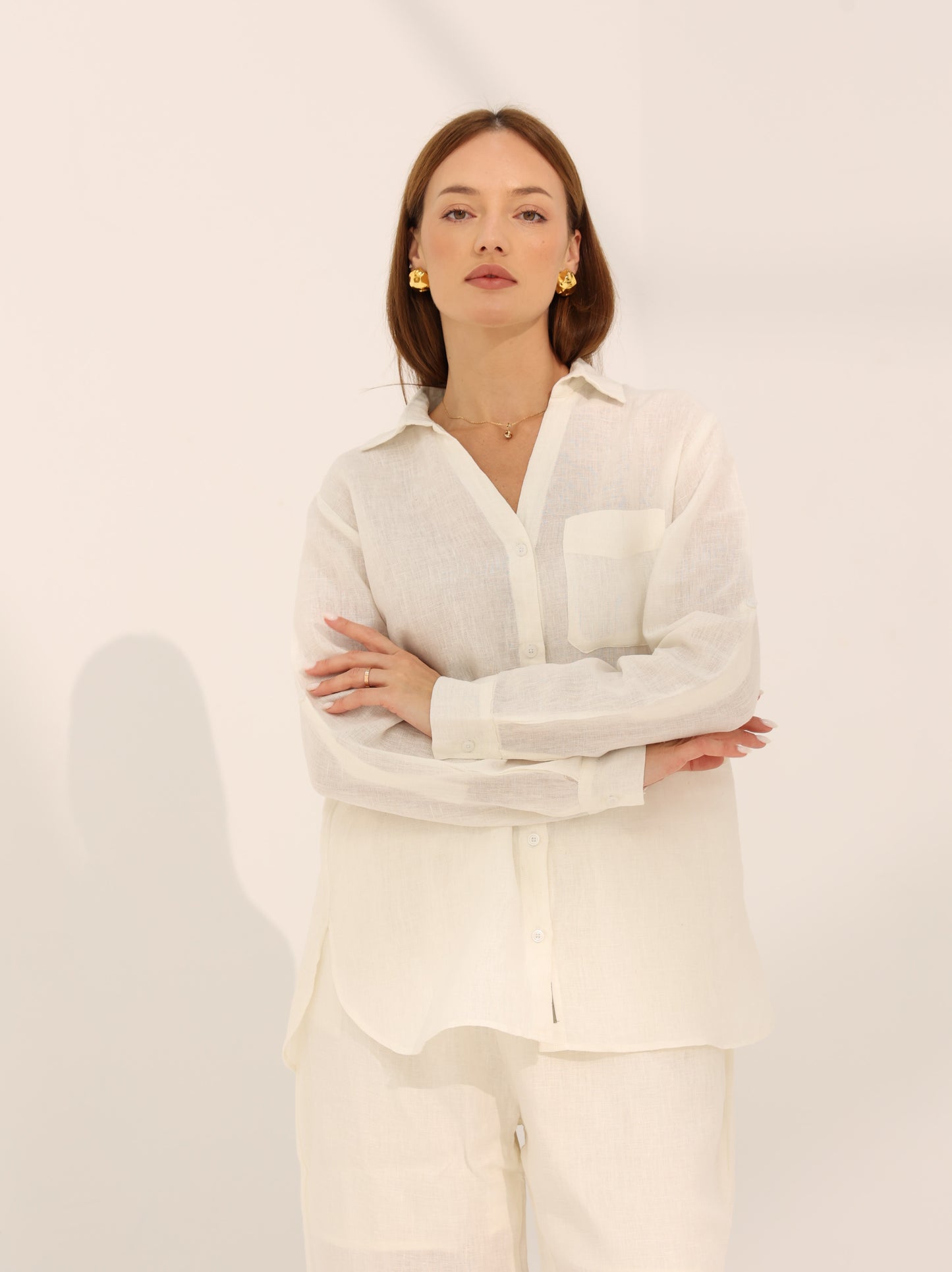 100% pure linen, long sleeve shirt in white